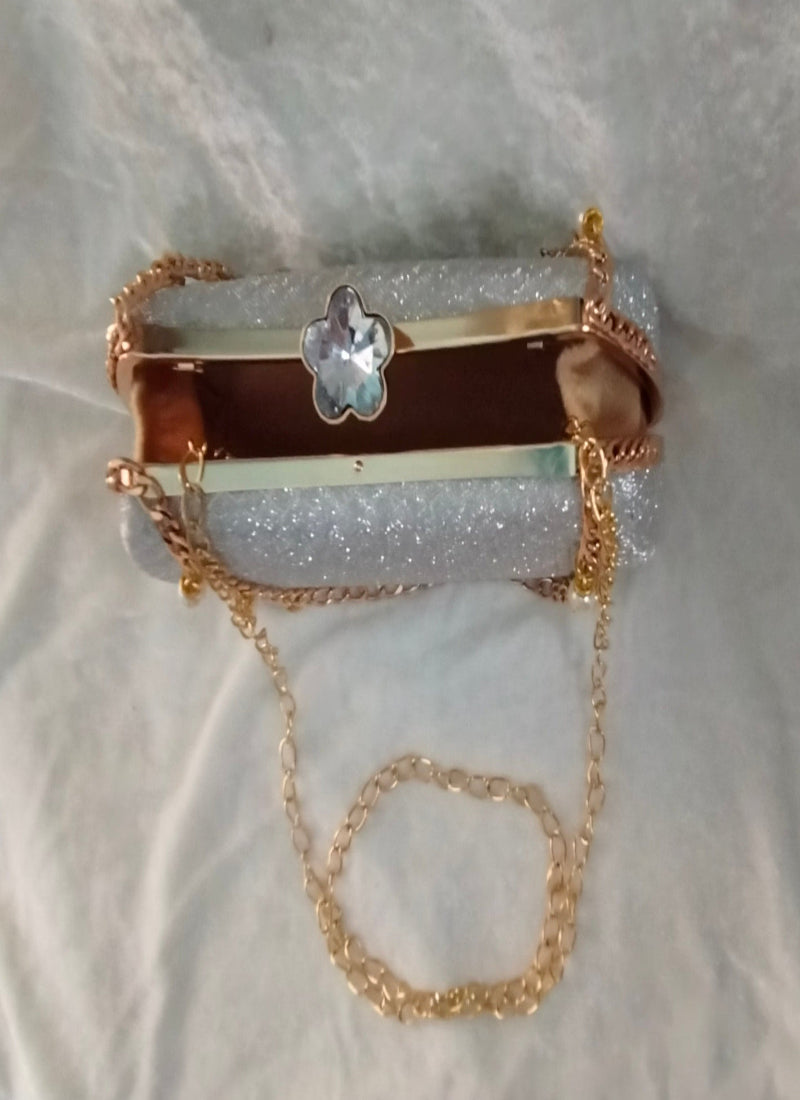 Noor Pearl clutch